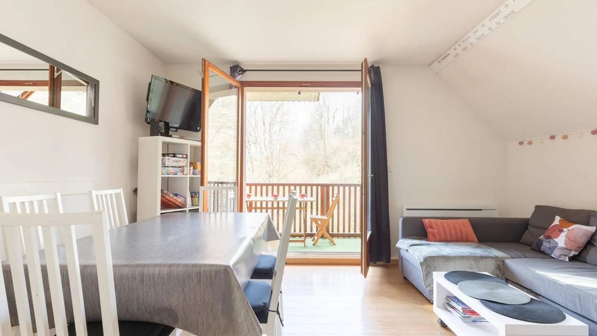 Appartement Confort 6 Personnes A Loudenvielle, Proche Skyvall, Balnea Et Lac - Fr-1-695-54